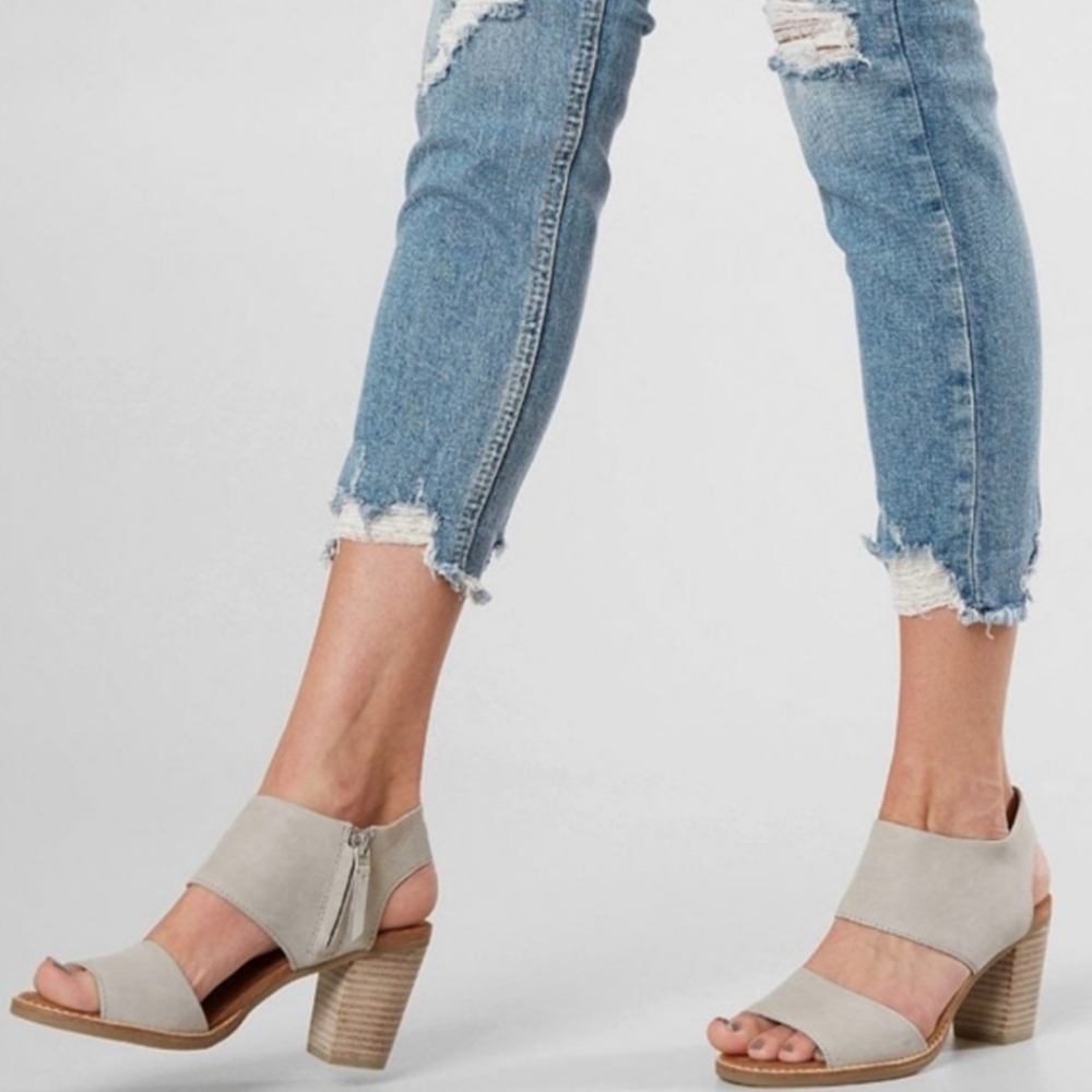 Toms Yarn Dye Women's Majorca Cutout Sandals